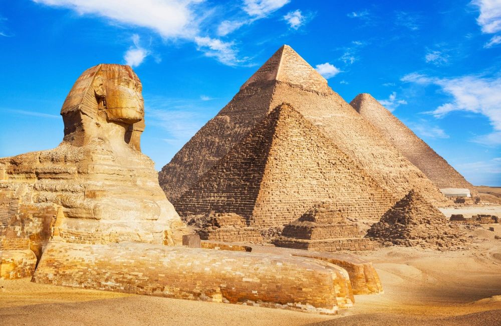 Pyramides de Gizeh  et sphynx  Le Caire Egypte