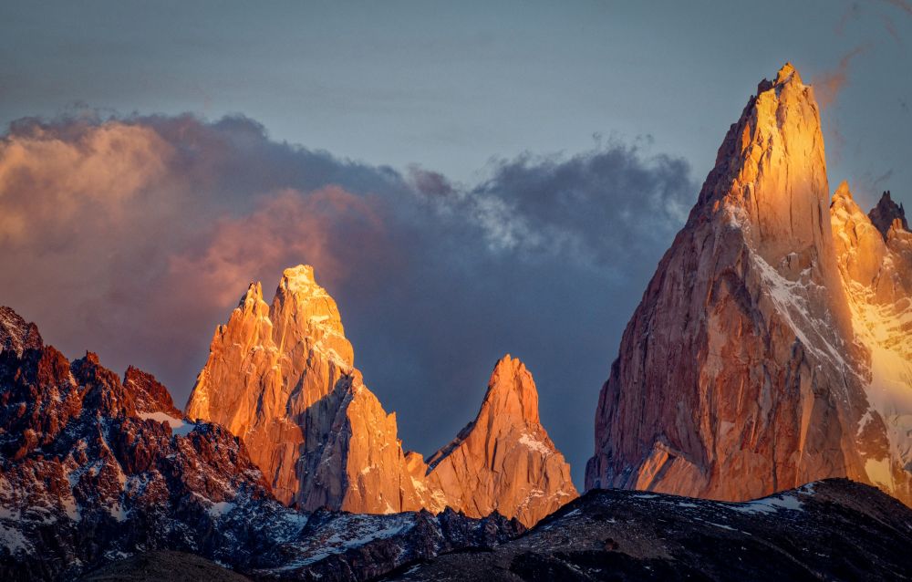 Lever de soleil sur le massif du Fiitz Roy, en Patagonie