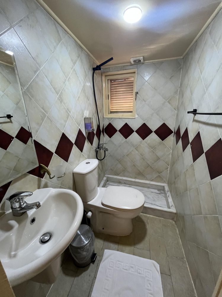 Salle de bain privative sandal croisière Nil Egypte