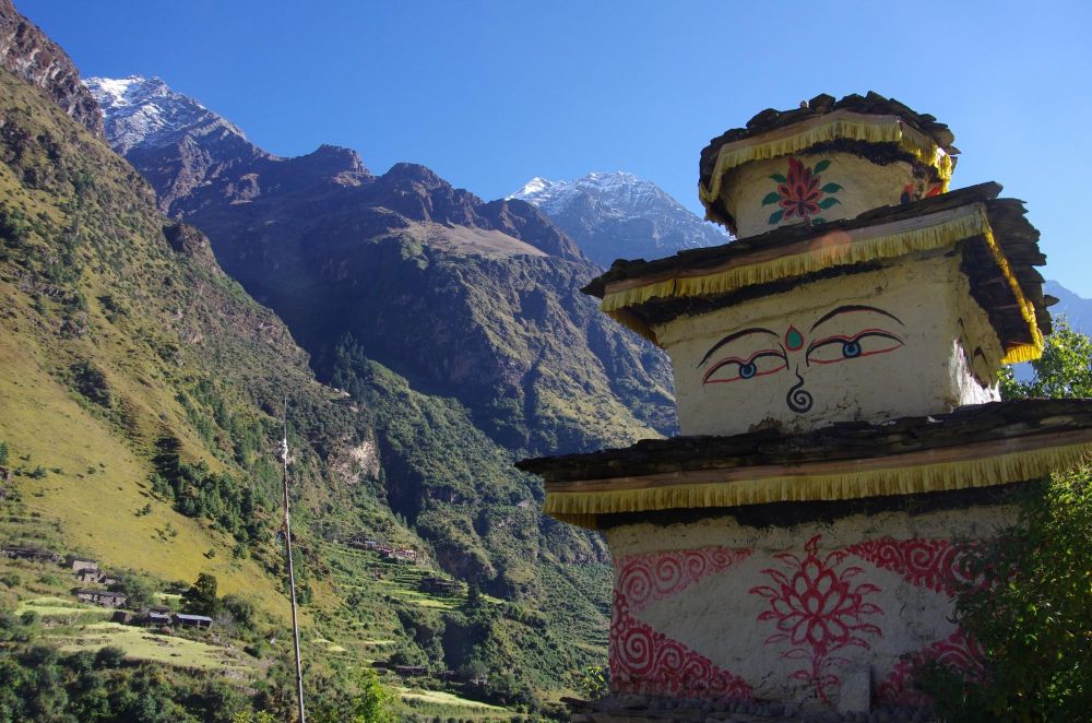 Chorten sur l'itinéraire du tour du Manaslu