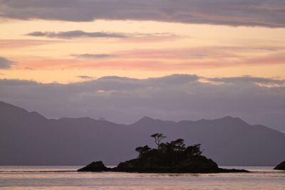 Lever du jour sur le Détroit de Magellan, en chemin vers la Cordillère de Darwin