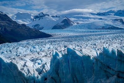 Le fameux Glacier Perito Moreno dans toute sa splendeur, en Patagonie argentine