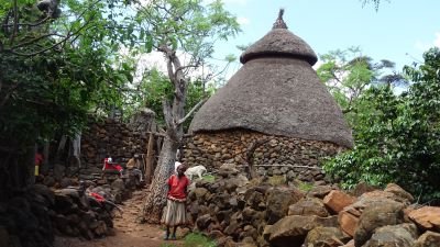 Jour 11 : Découverte de Konso et rencontre avec le roi Konso