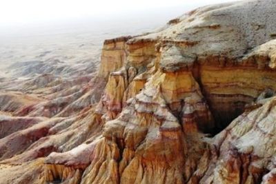 Jour 4 :   Ikh Gazarin Chuluu - Tsagaan Suvarga