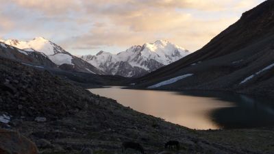 © Matthieu Libeer - Au dessus du Zarojkul, au petit matin Au dessus du Zarojkul, au petit matin