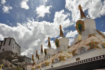 Jour 3 : Lhamo (guérisseuse) puis visite des monastères de la vallée Est de l’Indus 