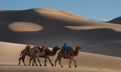 Aux abords de Altan Els, plus long cordon dunaire du pays.