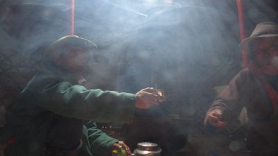 Les mystères se racontent au gré des rencontres sous la yourte