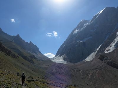 © Paul Grigulis - Le glacier à l'approche du col Dugdon Le glacier à l'approche du col Dugdon