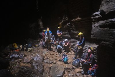 © Julien Defourny - Dans la Cueva de los Tallos Dans la Cueva de los Tallos