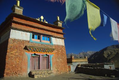 © Terres Oubliées - Jour 27 : De Golchan Khola à Sangda (4030m) - Jomsom Jour 27 : De Golchan Khola à Sangda (4030m) - Jomsom