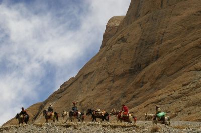 © Luis AZUA - Jour 11 : De Tirthapuri à Darchen, préparatifs pour la Khora du Mont Kailash Jour 11 : De Tirthapuri à Darchen, préparatifs pour la Khora du Mont Kailash