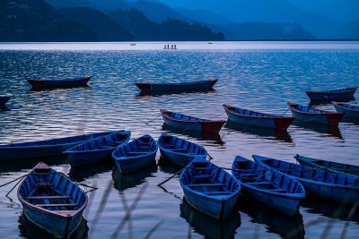 © Franck Charton - Jour 13 : Chemin en crête pour atteindre le téléphérique de Pokhara, visite de la ville et du lac Jour 13 : Chemin en crête pour atteindre le téléphérique de Pokhara, visite de la ville et du lac
