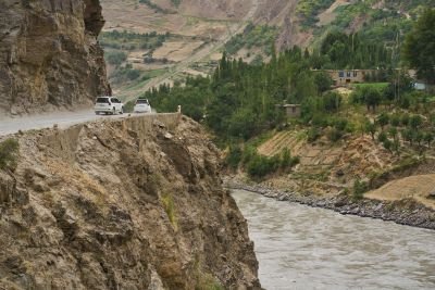 © Terres oubliées - Les points de vue sont saisissants le long de la rivière Pianj Les points de vue sont saisissants le long de la rivière Pianj