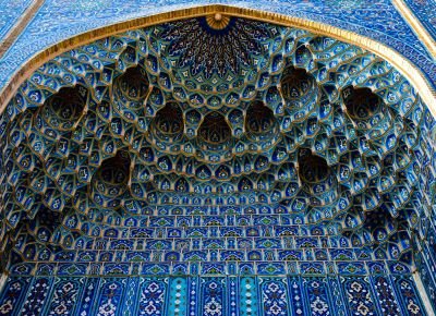 Stucs et albatres des cités