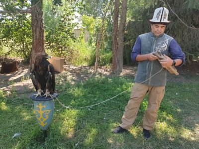 © Matthieu Libeer - Rencontre avec l'aiglier de  Bökönbaev Rencontre avec l'aiglier de  Bökönbaev