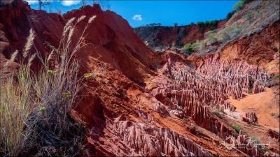 Tsingy rouges Madagascar