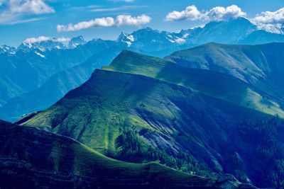 Paysage du Dévoluy au printemps
