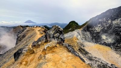 Volcan Sibayak à Sumatra