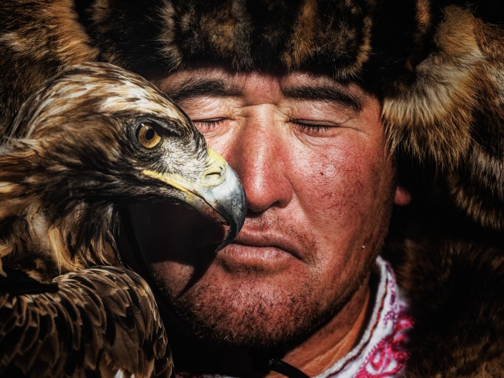 Portrait d'un aiglier voyage en MOngolie - &copy; Nicolas Fragiacomo