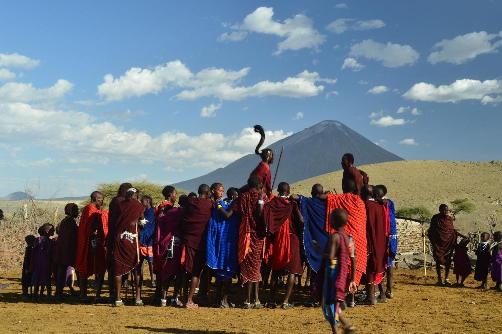 rencontre avec le peuple maasai en tanzanie - &copy; Jean-Yves Marteau
