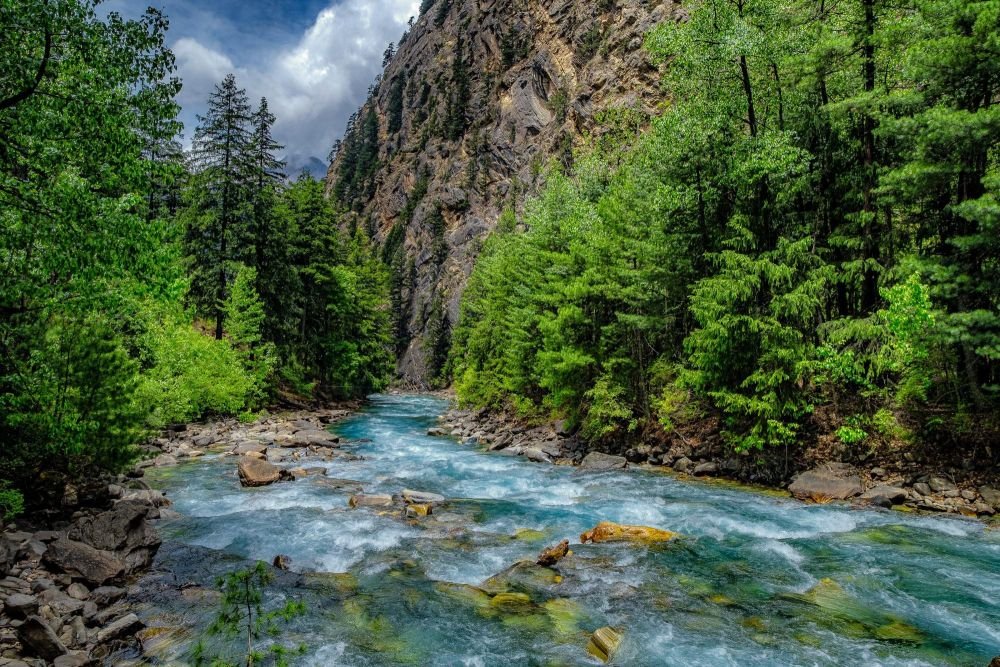rivière dans une vallée du Dolpo au népal - &copy; Nicolas Fragiacomo