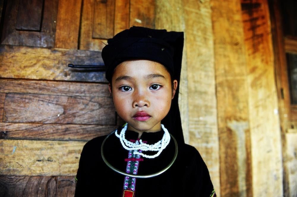 Randonnées et rencontres chez les Lo Lo noirs