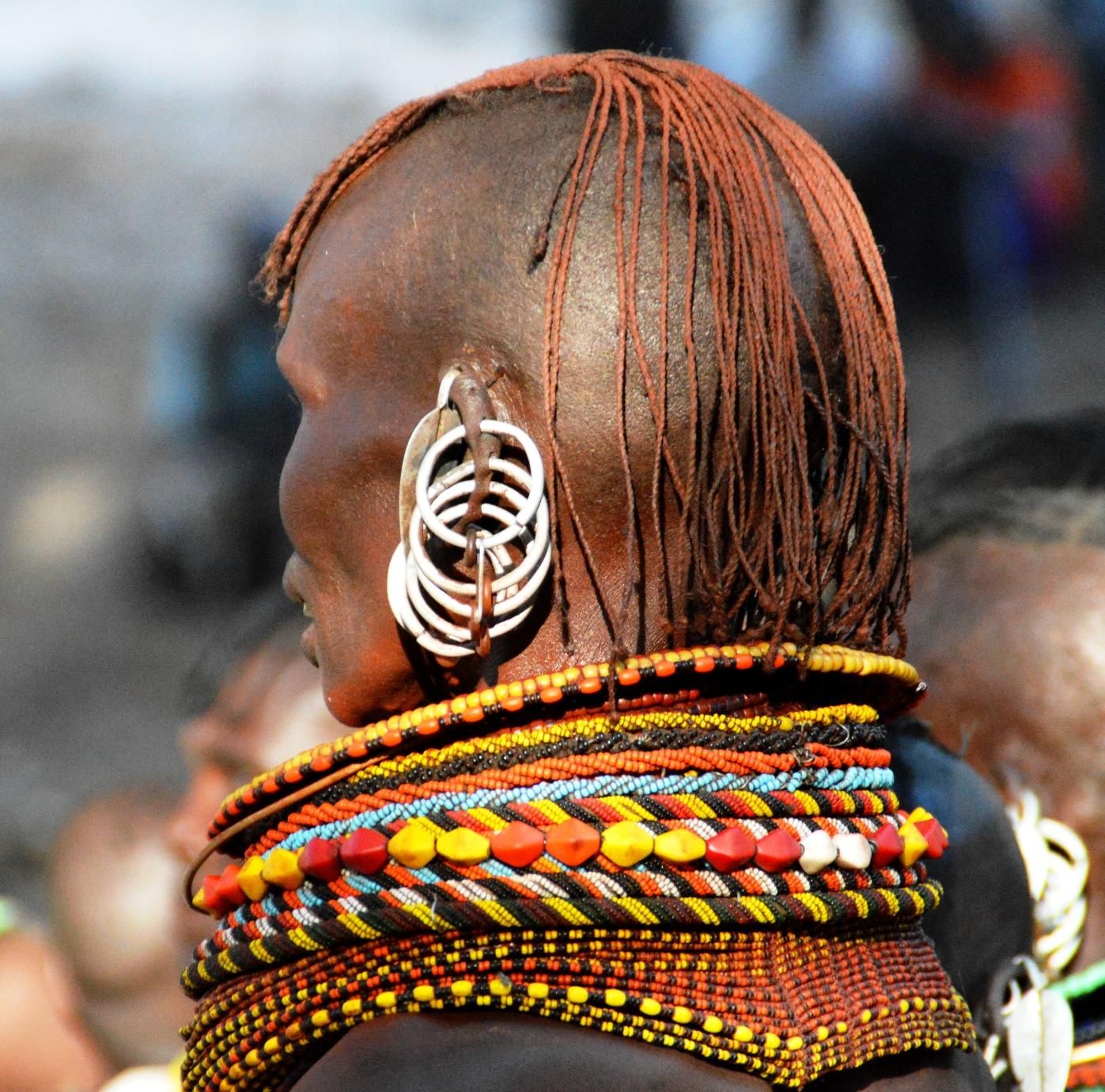 femme en tenue traditionnelle Ethiopie
