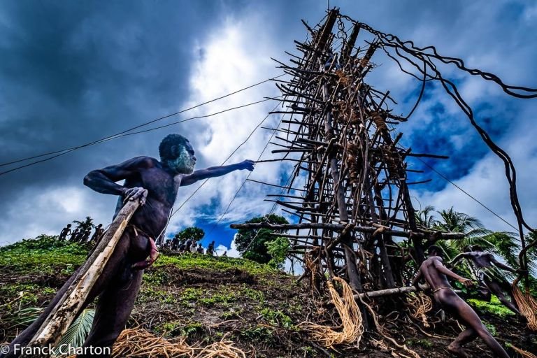Vanuatu - Voyage au Vanuatu, l'archipel oublié du Pacifique : tribus, lagons et éruptions